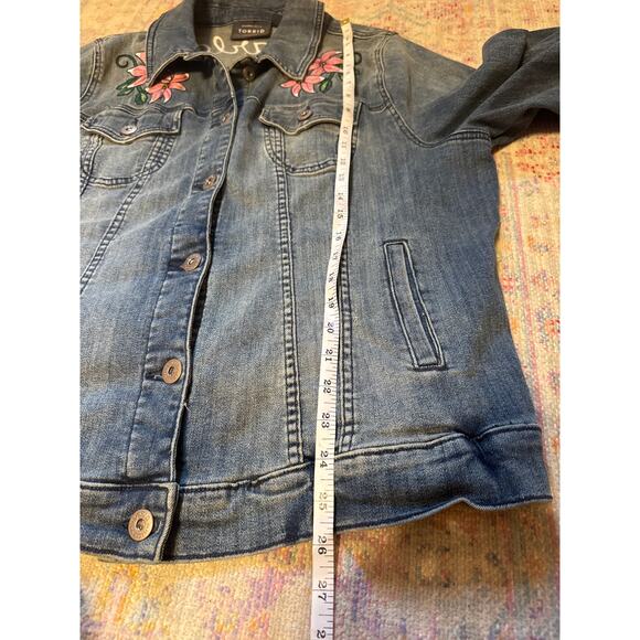 Torrid Fearless Embroidery Tiger Denim Women's Trucker Jacket 3X - Picture 7 of 8
